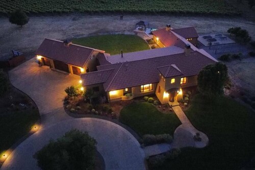 * NEW Listing * Villa Valentina: 3.5 Acre Tuscan Estate