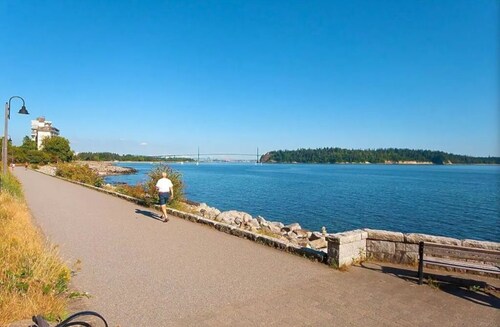 West Vancouver ocean view suite
