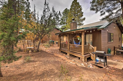 Pet-friendly Show Low Cabin w/ Trail Access!
