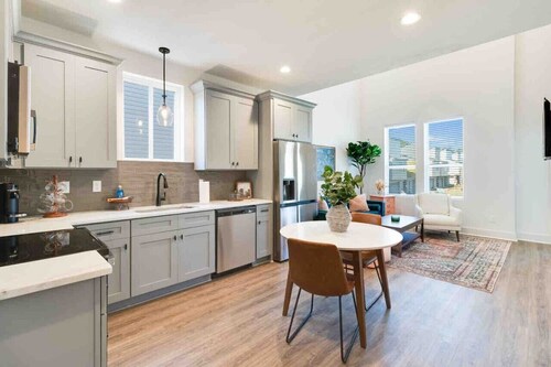 Zydeco house/Lafayette's best kept secret/Book now