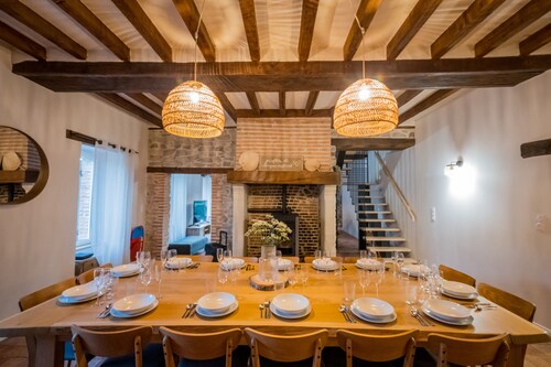 Grand gîte 13 personnes de caractère piscine et spa