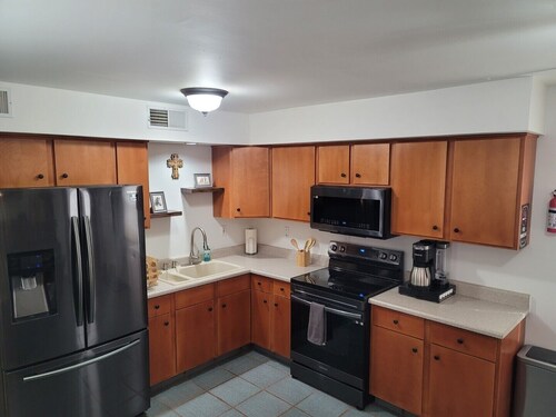 Casita & Horse Stalls -1 block to Tonto Nat'l Forest