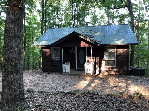 Hiking Trail + Cave + Jetted Tub w/ View + Kitchen