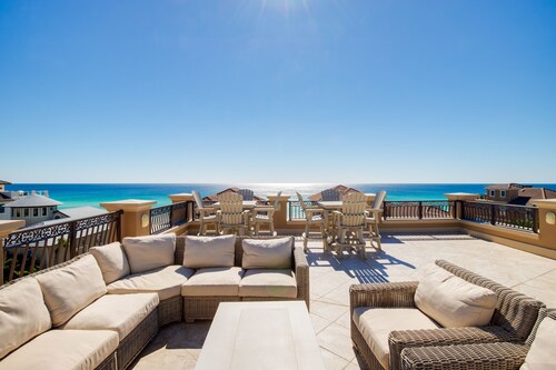 Rooftop Deck and Outdoor Kitchen - Beach Views - Across the Street from Beach