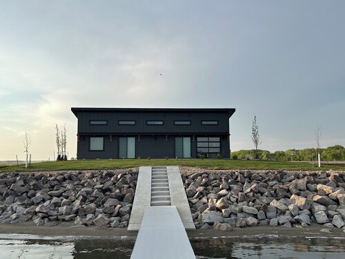 “New build” Lake Poinsett Cabin/house