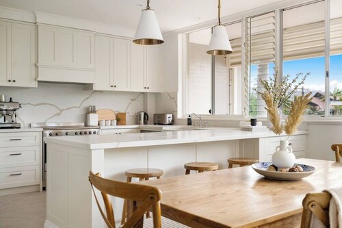 Designer Retreat Meets Vibrant Beachside Living