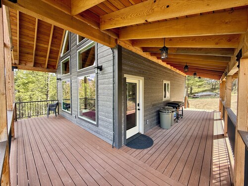 Cabin Retreat: Mountain Views, Starlink Wi-Fi, Stargazing, Hiking, Adventures!