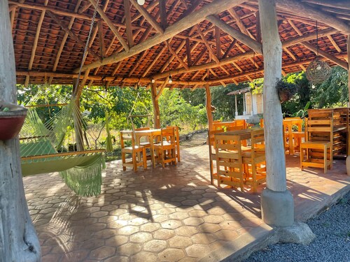 Casa Girasol Hospedaje y Tours