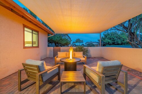 2455 Lariat Circle -