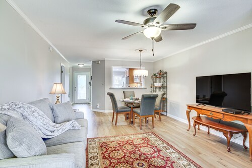 Modern McCormick Townhome on Lake Thurmond!