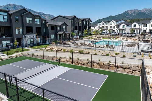 Cozy Ski Getaway Ro5940 |Pool |Pickleball |Hot Tub