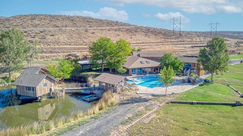 Unique 6BR Lodge w/ Private Hot Spring Pool!