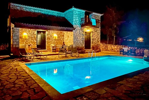 Villa Lida Aresti with private pool