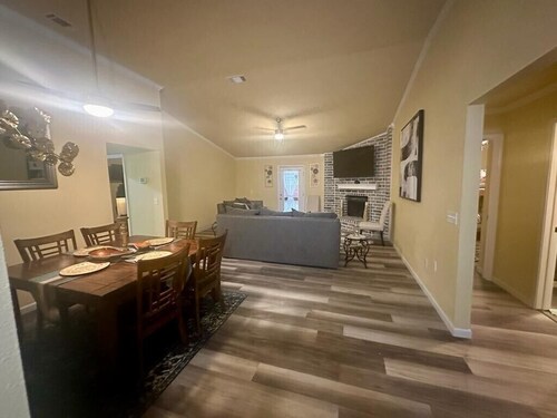 Charming 3 Bed 2 Bath Home in NE San Antonio