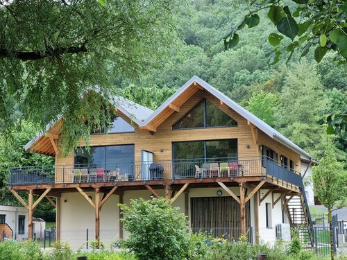 "chalet DU Lac" AccĂšs Direct au lac du Bourget Pour 10 Personnes - Exceptionnel