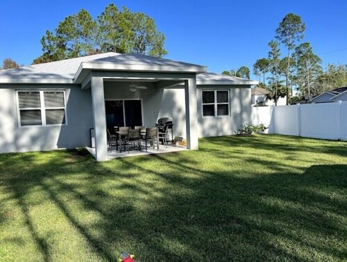 Beach Lovers New House! 10 min to beach - 6 guests