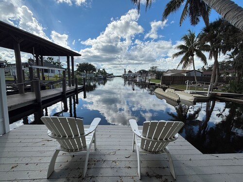 Gulf Access Canal & Dock 1.2 Miles 2 Beach Just Redone Close 2 Barefoot Beach!!!