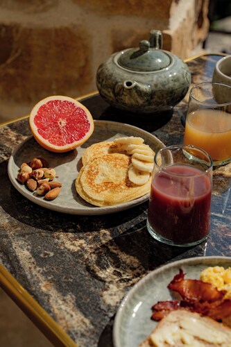 Hotel Fort St Laurent Lyon - Handwritten Collection