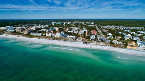 Luxury 30A Home + Pool, Bikes, & Golf Cart!