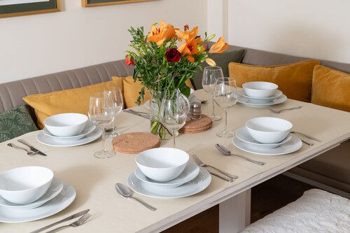 Beautiful cottage style 3-bed, Free Parking, Wi-Fi