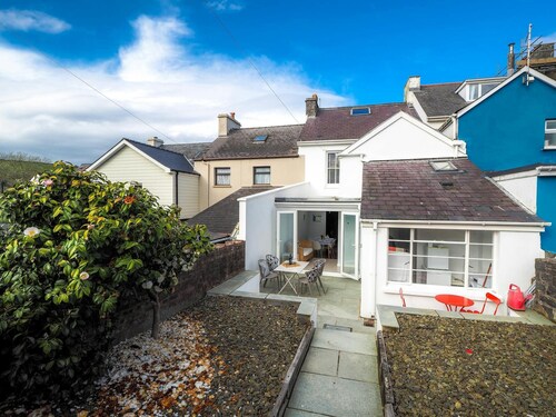 Brodawel, New Quay - Three Bedroom Cottage, Sleeps 6