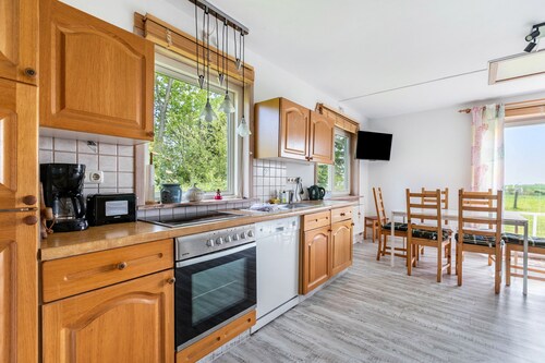 Ferienwohnung "Erika"im schwedischen Stil mit großen Garten und Nähe zu Ostsee und Schlei