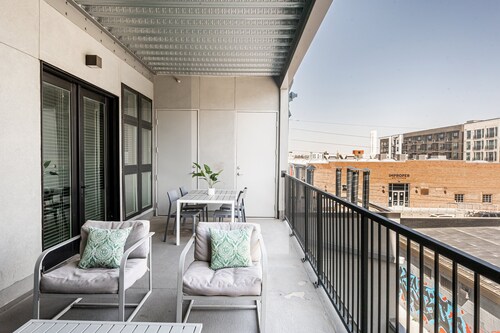 Bright & Breezy | RiNo Art Lofts