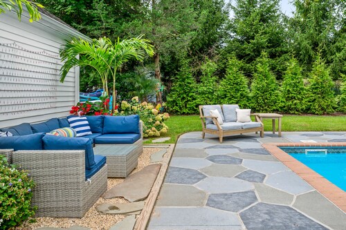 Hamptons Paradise For 10! Dog-Friendly, Kid-Approved, Stress-Declined!