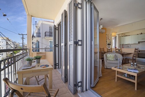 Apartment 'Casa Di Sole' with Balcony, Wi-Fi and Air Conditioning
