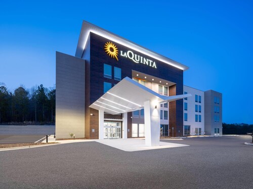 La Quinta by Wyndham Chelsea Birmingham