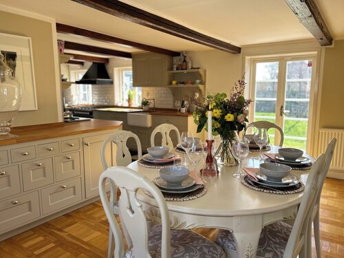 Beautiful 1700 century house in the heart of Viken. Pets Allowed!
