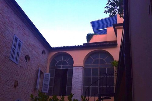 Penthouse to LIVE: in PALACE with terrace