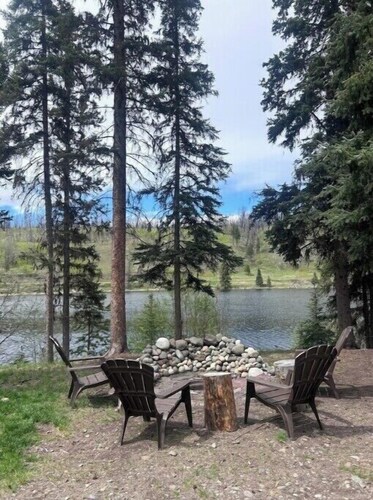 Aspen View Cottage on the Lake