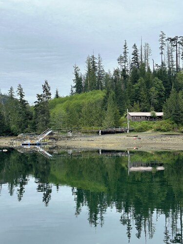 Nootka Island Fishing Cabin