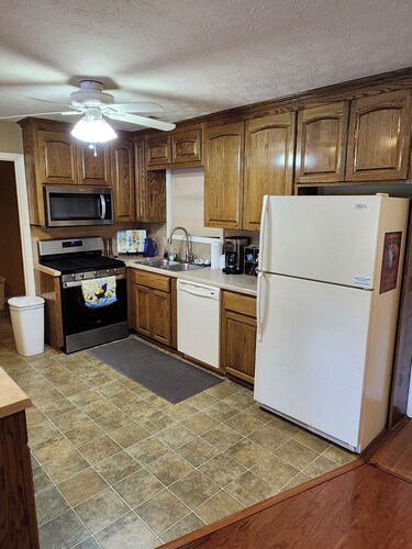 Serene Lake Cabin on private lake situated on 46 acres