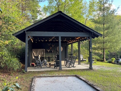 Emerald Lake Lodge - Lakefront - Families - Cozy - Fishing