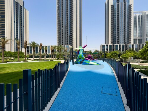 GLOBALSTAY. Creek Horizon Tower 2