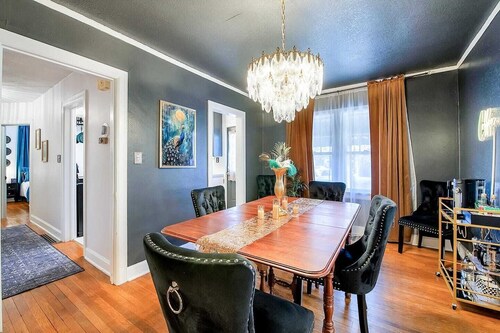 Clifton Corner - 2K! Near the Park! Walkable!