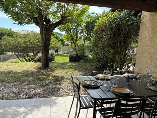 L'Escale at the gateway to the Ardèche Gorges!