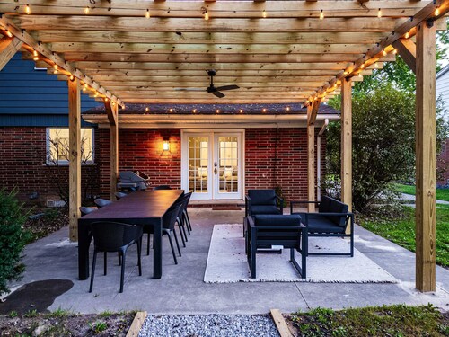 Upscale 6BR Home w/ Office