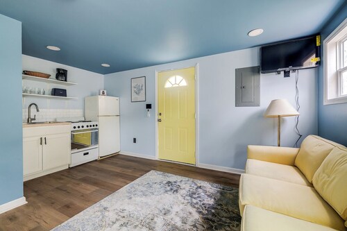 Tiny House 20 Mins from Beach