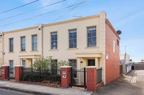 The Geelong Getaway Townhouse