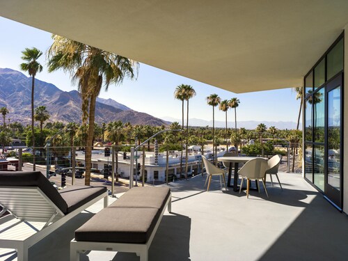 Thompson Palm Springs, by Hyatt