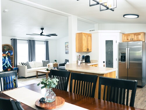 Gorge-Ous Estate to Create Memories