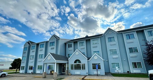 Fargo Airport Inn