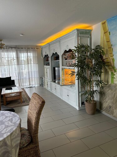 Schöne 2-Zimmerwohnung mit Terrasse-Zentrumsnah
( 1 Kind bis 6 Jahre Kostenfrei)