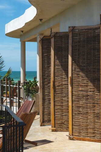 Casa Mia El Cuyo Eco Beach Boutique