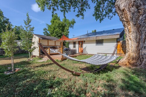 Bellvue Hideaway: Adventure & Calm Near Fort Collins!