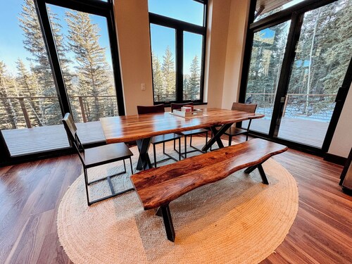 Multi Family Mountain Retreat 30 min to Slopes!