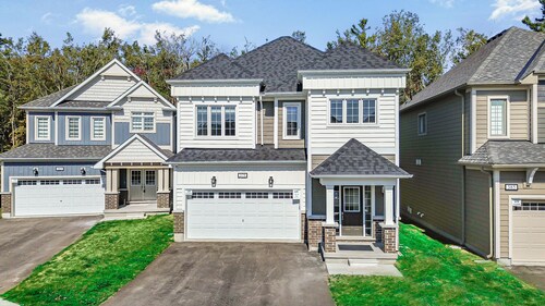 Come stay at the Muskoka Lakes! Close to several golf courses, resorts and lakes